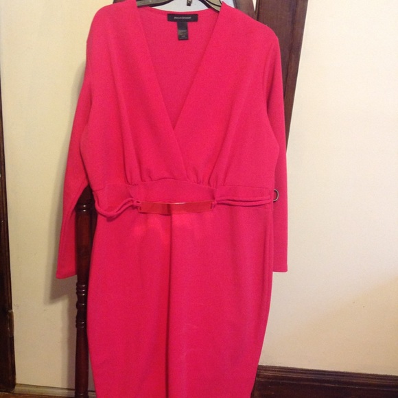 Dress - Picture 1 of 2